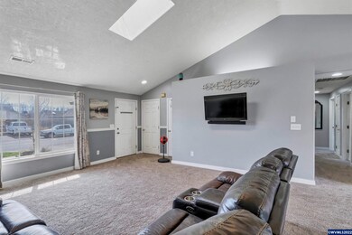 204 Alder St, Independence, OR 97351 - photo 6