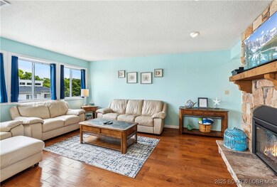 Living Rm