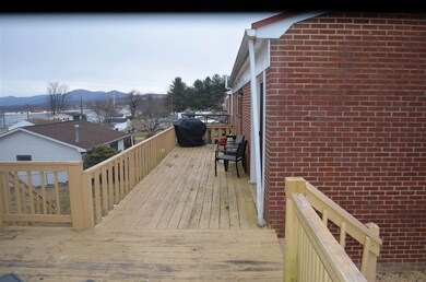 1131 S Winchester Ave, Waynesboro, VA 22980 - photo 4