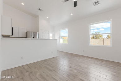 8335 W Pineveta Dr, Arizona City, AZ 85123 - photo 4