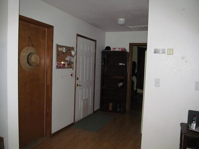 1370 Branstetter Ln, Redding, CA 96001 - photo 4