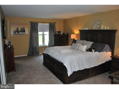 247 Bainbridge Cir, Reading, PA 19608 - photo 7