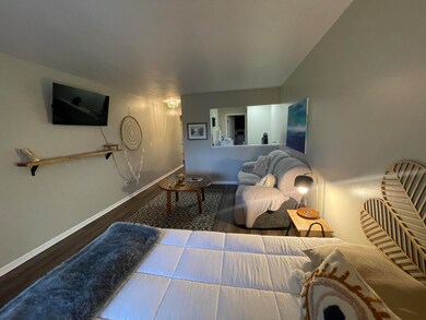 300 Yacht Club Dr unit 18, Niceville, FL 32578 - photo 2