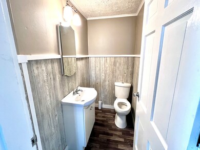 252 Coovert St, Columbus, IN 47201 - photo 3