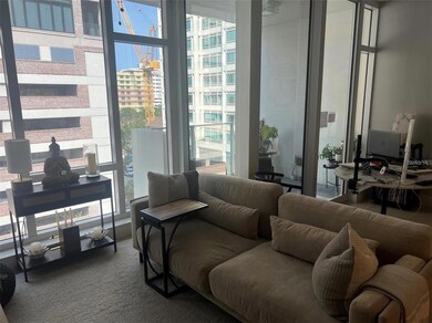 Signature Place Tower unit 614, Saint Petersburg, FL 33701 - photo 3