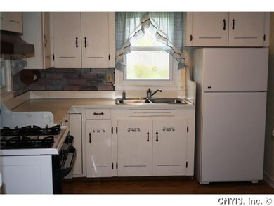 511 Charles St, Chittenango, NY 13037 - photo 5