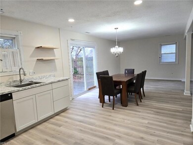3912 Riverside Cir, Virginia Beach, VA 23453 - photo 5