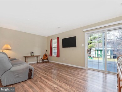 6322 Jacobs Ct, Sykesville, MD 21784 - photo 5