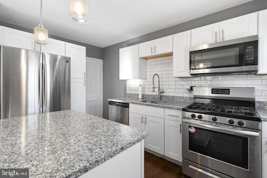 7315 Stratton Way, Baltimore, MD 21224 - photo 7