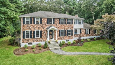 18 Onondaga Ln, Medfield, MA 02052 - photo 5