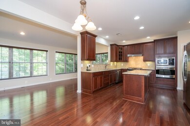 25255 Justice Dr, Chantilly, VA 20152 - photo 3