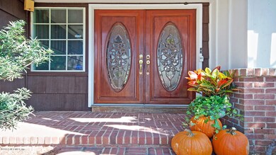 5102 Santa Cruz Ln, Jacksonville, FL 32210 - photo 4