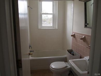 720 Wyandotte St, Bethlehem, PA 18015 - photo 7