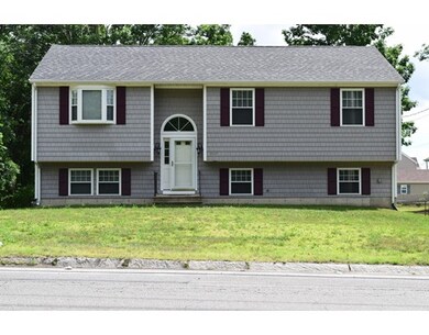 1607 Read St, Somerset, MA 02726 - photo 2