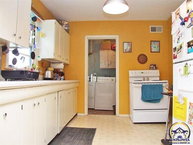 2212 SW Boswell Ct, Topeka, KS 66611 - photo 4