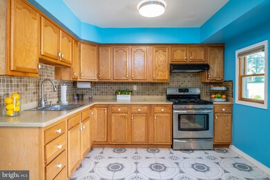 4009 Danor Dr, Reading, PA 19605 - photo 7