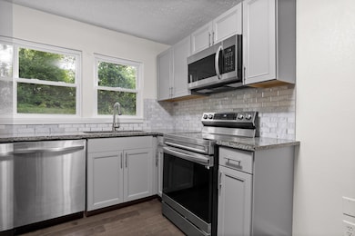 127 P Poole Ave, Chattanooga, TN 37415 - photo 4