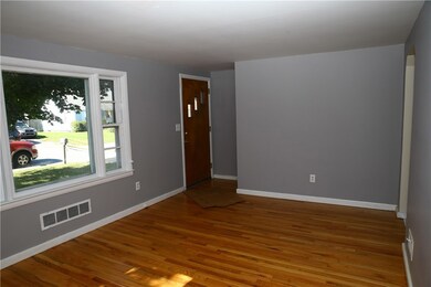 58 Graybar Rd, Warwick, RI 02888 - photo 4
