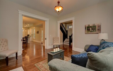 Living Room (5)