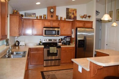 136 Aztec Ct, Grants Pass, OR 97527 - photo 7