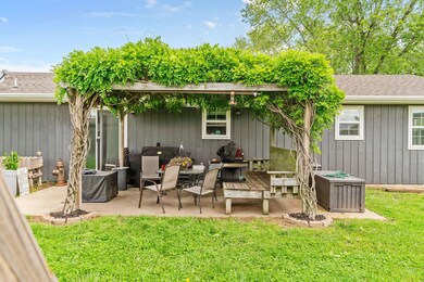 301 S Delaware St, Nixa, MO 65714 - photo 3