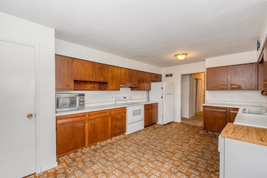 516 N Washington St, Cuba City, WI 53807 - photo 7