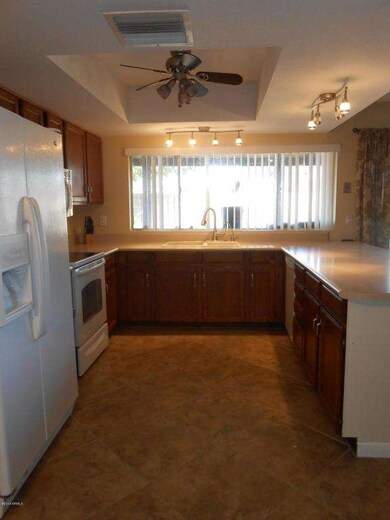 3023 S Carriage Ln, Mesa, AZ 85202 - photo 2