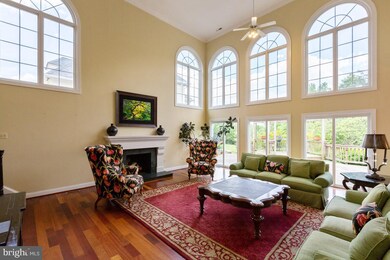 15400 Kentwell Cir, Centreville, VA 20120 - photo 6