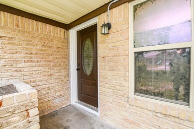 2834 Blue Sky St, Houston, TX 77088 - photo 7