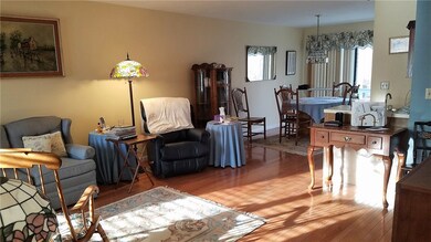 435 Scituate Ave unit 2B, Cranston, RI 02921 - photo 3