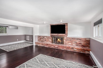 1035 Wyman Dr, Waterford, MI 48328 - photo 7