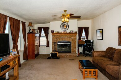 1375 W Curtis Ranch Rd, Paulden, AZ 86334 - photo 6