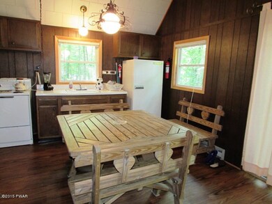 113 Hickory Dr, Hawley, PA 18428 - photo 3