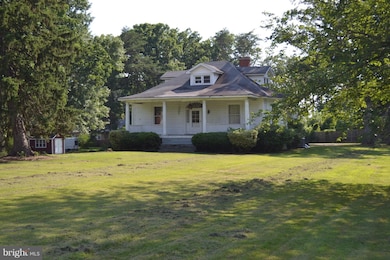 5502 Lanham Station Rd, Lanham, MD 20706 - photo 2