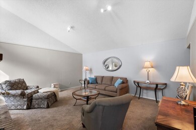 716 Mountain Laurel Ln, Bedford, TX 76021 - photo 5