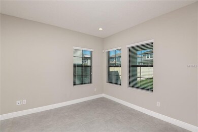 32327 Talimena Loop, Wesley Chapel, FL 33543 - photo 4