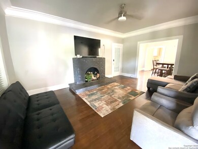 1439 E Highland Blvd unit DOWNSTAIRS, San Antonio, TX 78210 - photo 6