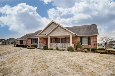 1910 Rosewood Dr, Wapakoneta, OH 45895 - photo 2