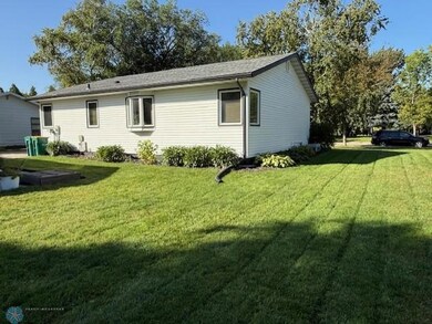 412 13th St N, Breckenridge, MN 56520 - photo 6