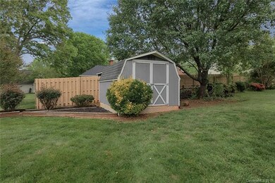 136 Eastwood Dr, Statesville, NC 28625 - photo 7