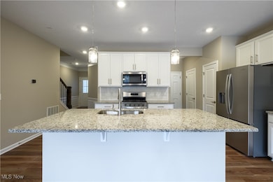 950 Memory Ln, Aurora, OH 44202 - photo 5