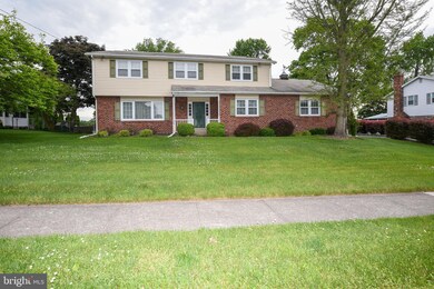 1363 Strathmann Dr, Southampton, PA 18966 - photo 5