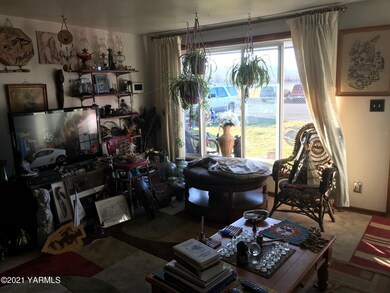 Living Rm - 1
