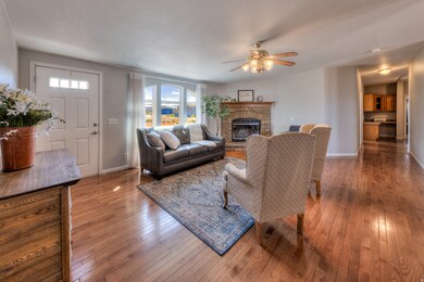 33 E Merriam Ct, Moab, UT 84532 - photo 6