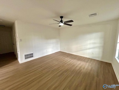 4422 Bonnell Dr NW unit A, Huntsville, AL 35816 - photo 3