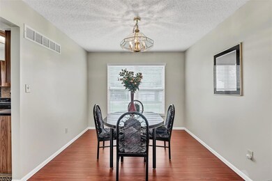 Separate Formal Dining Room!