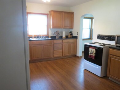 923 W South St, Bluffton, IN 46714 - photo 4