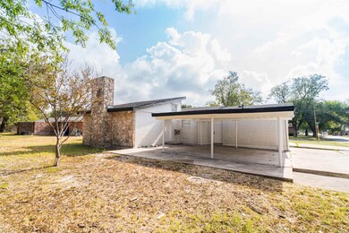 101 Serafini Dr, Del Rio, TX 78840 - photo 4