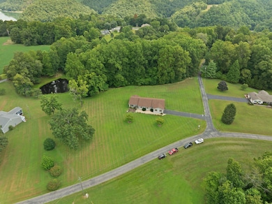 11 Cole Rd, Jamestown, KY 42629 - photo 2