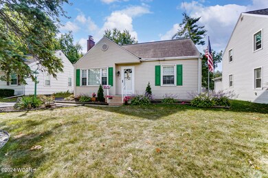 002_1911 W Elm St (1)